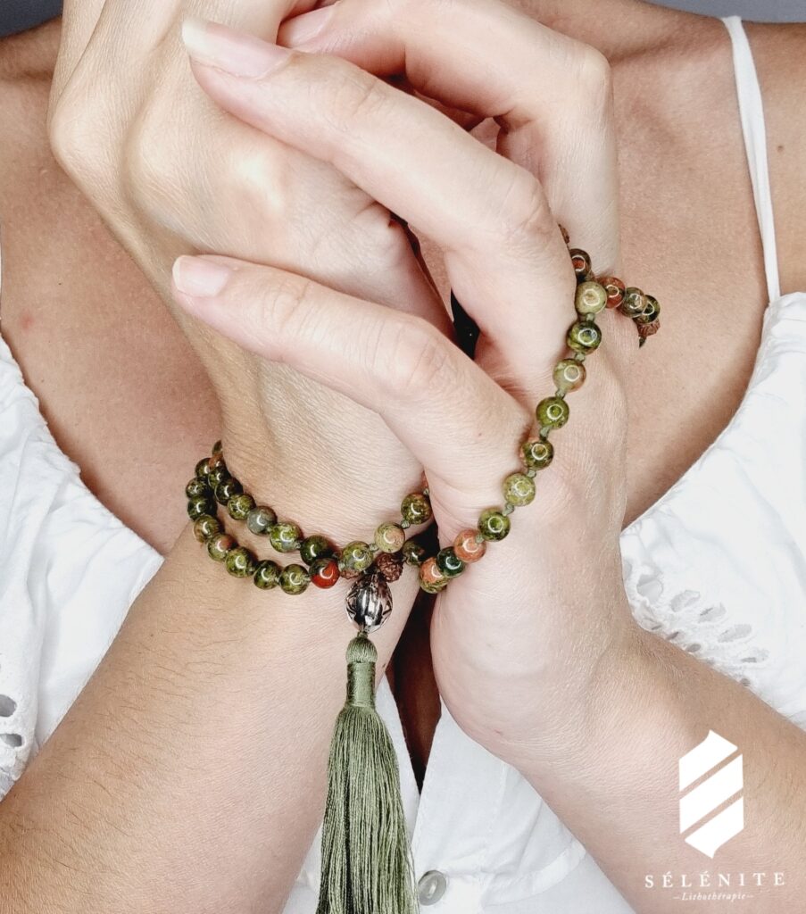 Mâlâ compagnon spirituel ici en unakite